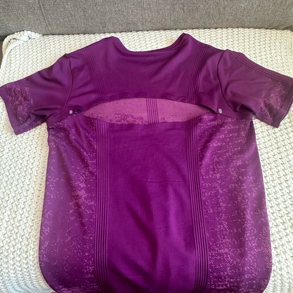 Nike Dri-Fit Athletic Tee - Picture 2 of 2